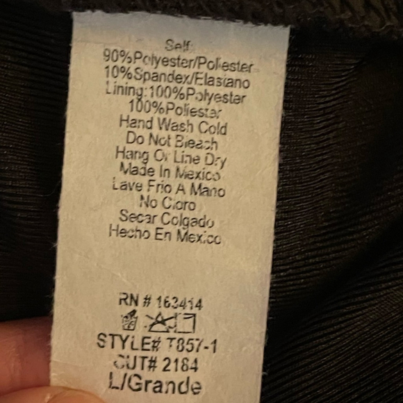 21 Saints Black Twist Front Cropped Tank Top Large - Picture 8 of 11